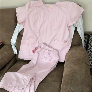 WonderFlex pink scrub set w/ undershirt 2x GUC